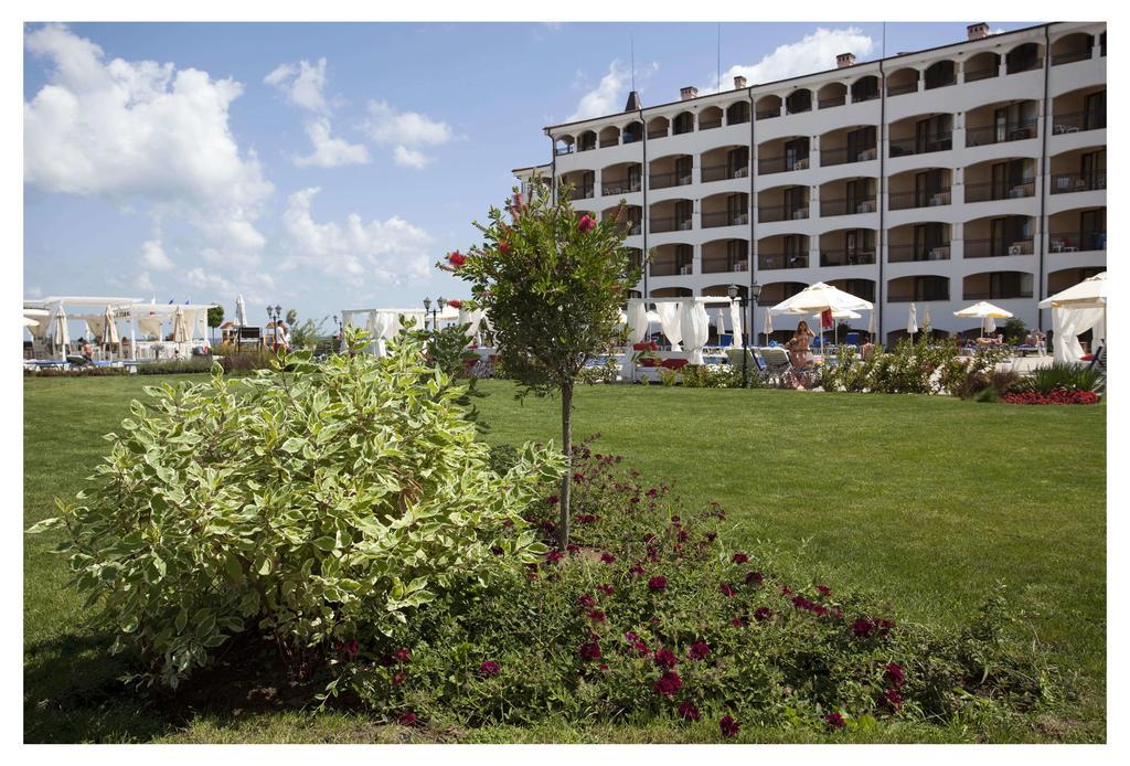 Aparthotel Regina Mare ซาเรโว ภายนอก รูปภาพ
