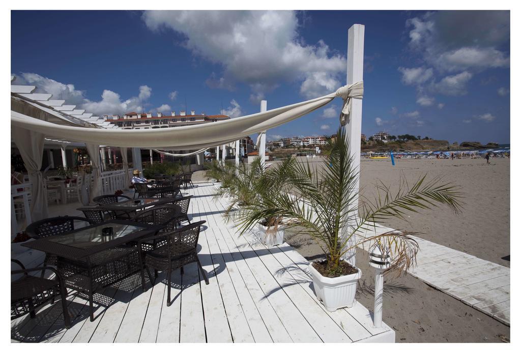 Aparthotel Regina Mare ซาเรโว ภายนอก รูปภาพ