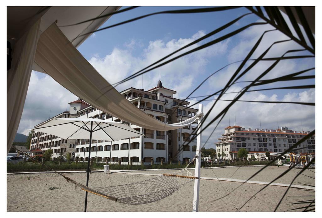 Aparthotel Regina Mare ซาเรโว ภายนอก รูปภาพ