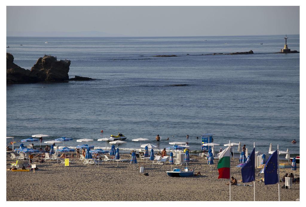 Aparthotel Regina Mare ซาเรโว ภายนอก รูปภาพ