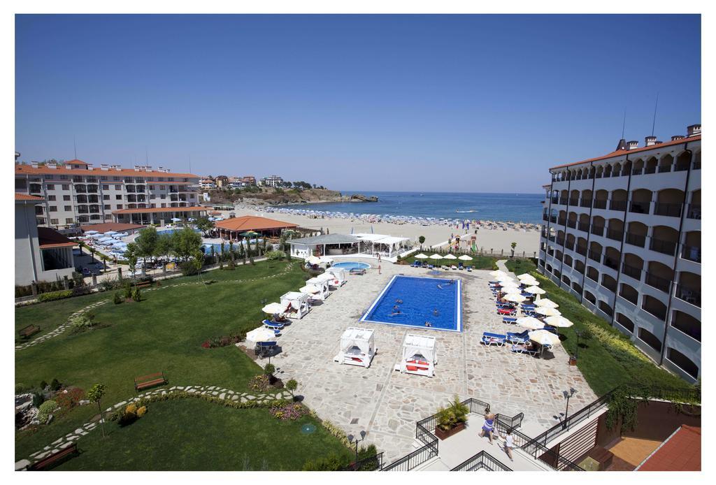 Aparthotel Regina Mare ซาเรโว ภายนอก รูปภาพ