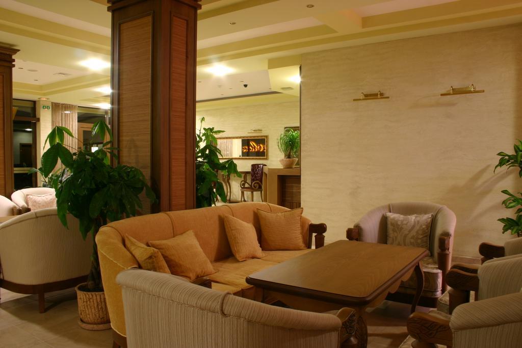 Aparthotel Regina Mare ซาเรโว ภายนอก รูปภาพ