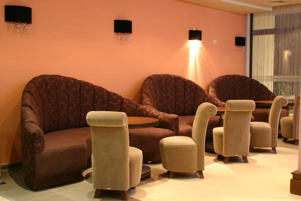 Aparthotel Regina Mare ซาเรโว ภายนอก รูปภาพ