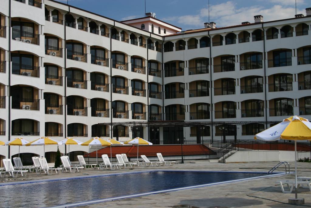 Aparthotel Regina Mare ซาเรโว ภายนอก รูปภาพ