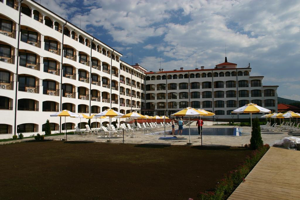 Aparthotel Regina Mare ซาเรโว ภายนอก รูปภาพ
